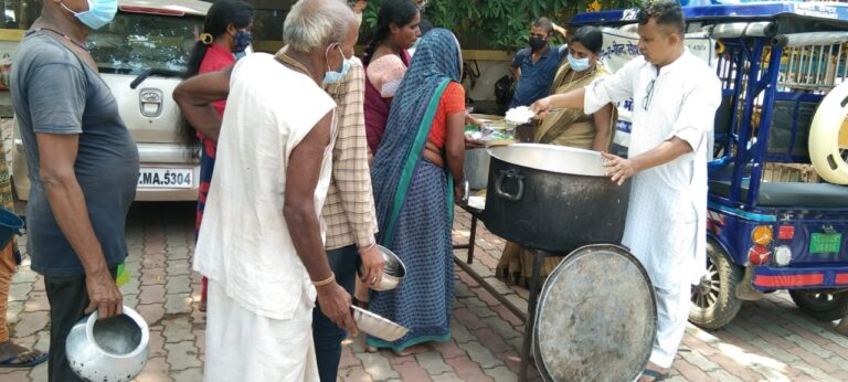 संस्था अवाम ए हिन्द सोशल वेलफेयर कमेटी के तत्वावधान में निस्वार्थ सेवा भाव से भूख से राहत देने के लिए असहाय, जरूरतमंदों, मरीजों के परिजनों को 890 दिनों से निरन्तर निःशुल्क भोजन उपलब्ध कराया जा रहा है : मो. सज्जाद खान, संस्थापक