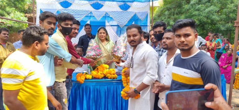 धरसीवा विधायक अनिता योगेन्द्र शर्मा के द्वारा चौउखड़िया पारा का नामकरण किया……