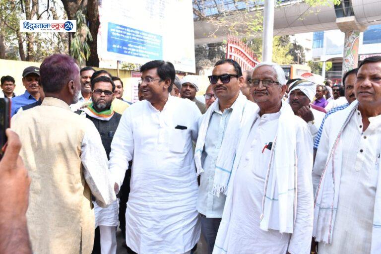 पंकज शर्मा के नेतृत्व में सभा में शामिल हुए हजारों कार्यकर्ता