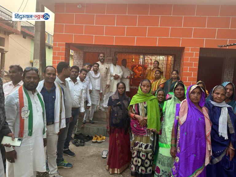 जैजैपुर में कांग्रेस जनो द्वारा भूपेश सरकार के जय जयकार  किया किसानों के 20 क्विंटल धान ख़रीदने का ऐतिहासिक निर्णय