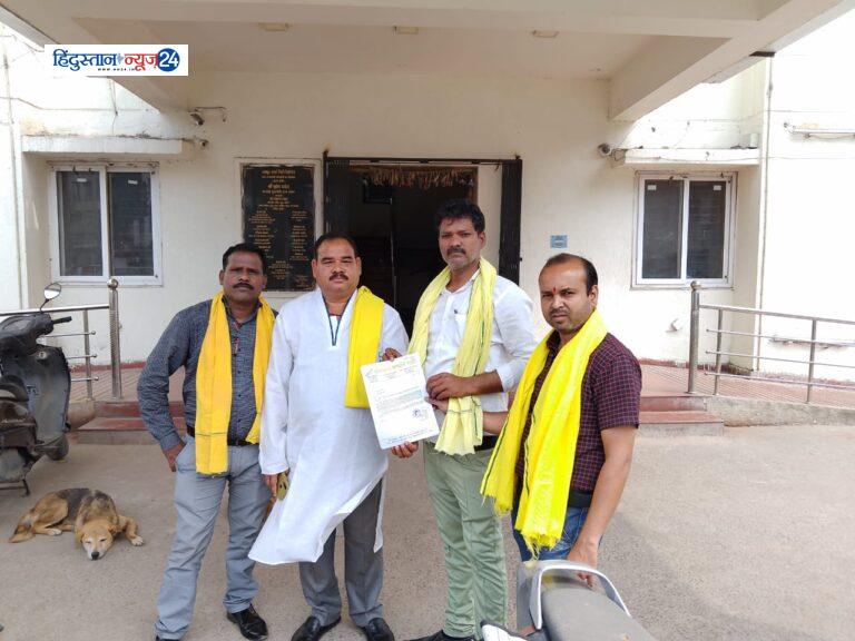 ब्रेकिंग न्यूज.. पुलिस ने दिखाया वर्दी का रौब, जनसेवक से किया र्दुव्यवहार