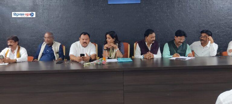 विधानसभा (LDM)समन्वयक पूनम पांडे (प्रदेश सचिव) मुंगेली विधानसभा प्रवास के दौरान की कांग्रेस पदाधिकारी, कार्यकर्ताओ से मुलाकात