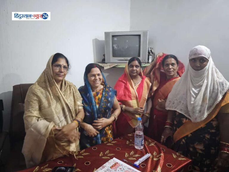 ग्राम मोहरेगा के श्रमिकों को विधायक अनिता योगेंद्र शर्मा ने 1-1 लाख की आर्थिक सहायता…….