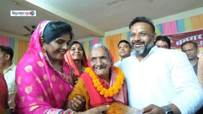 सुशील सन्नी अग्रवाल ने किया सियानों का सम्मान