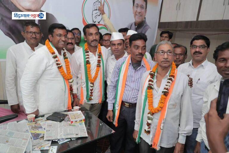 रायपुर ग्रामीण कांग्रेस प्रत्याशी पंकज शर्मा के समक्ष साहू समाज के कद्दावर नेता निर्मल साहू ने अपने साथियों के साथ कांग्रेस प्रवेश किया