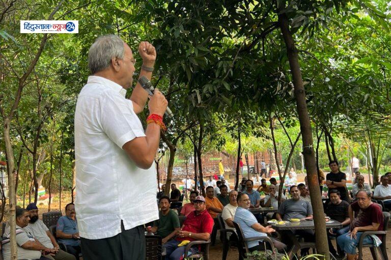 दक्षिण से प्रत्याशी बृजमोहन अग्रवाल पहुंचे ऑक्सीजोन लोगों से की मुलाकात