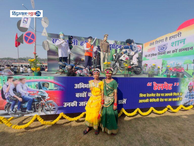 दुर्ग पुलिस द्वारा यातायात, साईबर एवं नये कानून के प्रति लोगो को जागरूक करने के उद्देश्य से झांकी तैयार की गई