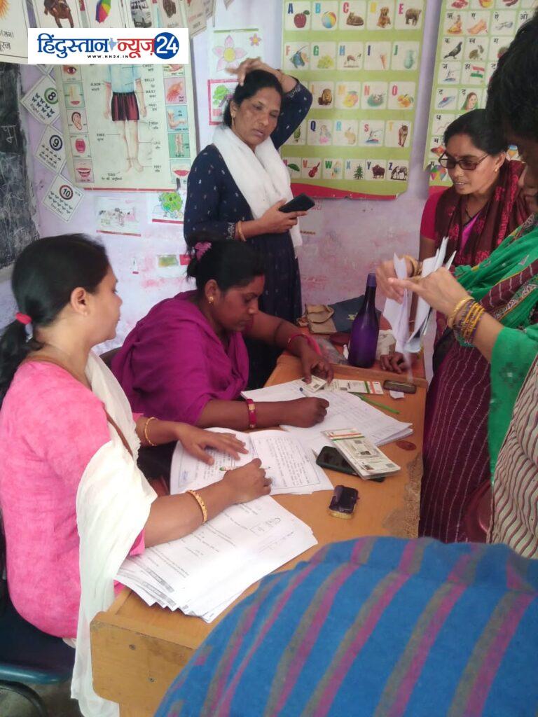 महतारी वंदना योजना फार्म के बदले गरीबों से 30 रू से 300 रू तक वसूलने वालों पर हो कार्यवाही- मुकेश वर्मा