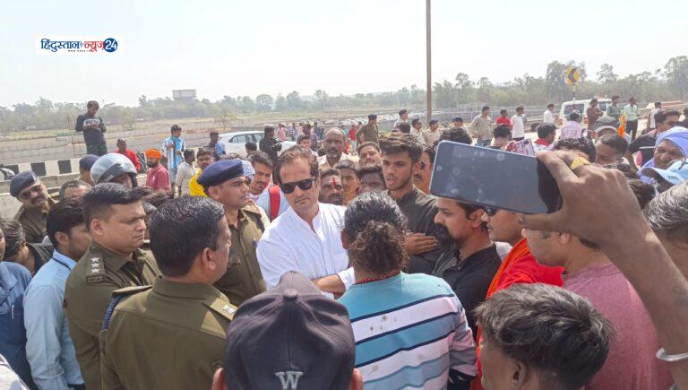 विकास उपाध्याय ने गौसेवकों एवं आमजनों के साथ आमानाका थाने में जाकर एफआईआर दर्ज कराई