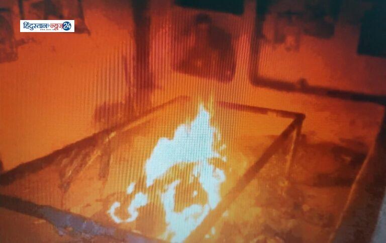 65 year old woman burnt to death , रायपुर: 65 साल की महिला की जिंदा जलकर मौत