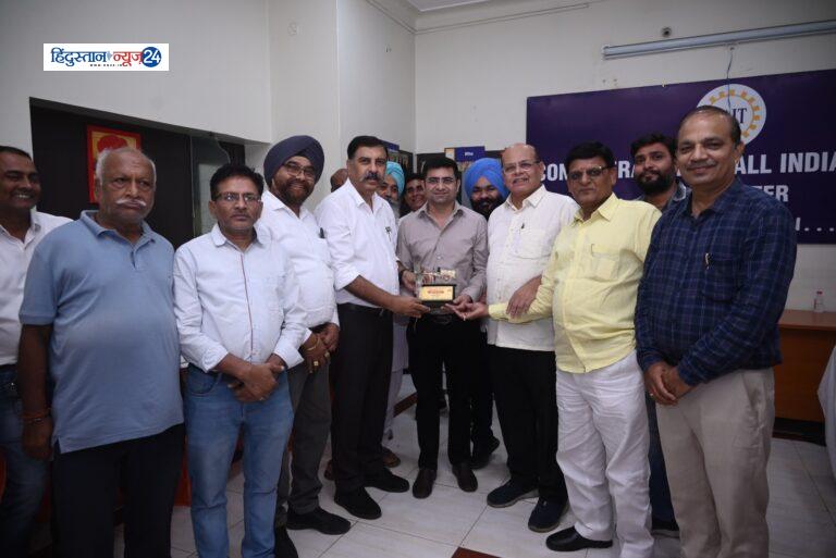 मुद्रा लोन मेला में 100 हितग्राहियों ने लोन मेला का लाभ लिया – अमर पारवानी