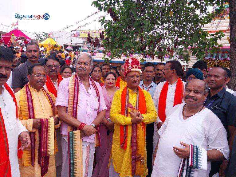 बडे़ धूमधाम के साथ निकले महाप्रभू जगन्नाथ, मौसी गुंडिचा रानी के घर करेंगे विश्राम