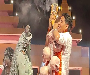 Chhattisgarh : मंत्री टंकराम वर्मा ने अघोरी टोली के साथ किया नृत्य