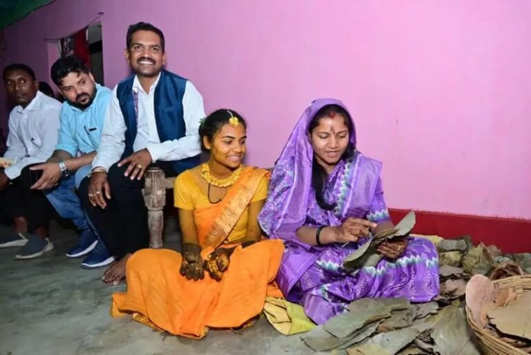 सहजता और सादगी की मिसाल बनीं मंत्री लक्ष्मी राजवाड़े: ग्राम पंचायतों में दिखा अपनापन