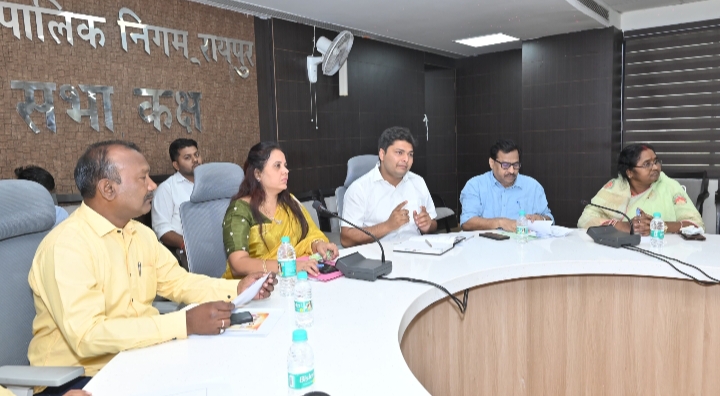 गर्मी में पेयजल संकट पर महापौर मीनल चौबे सख्त, लापरवाह अधिकारियों पर वेतनवृद्धि रोकने के निर्देश