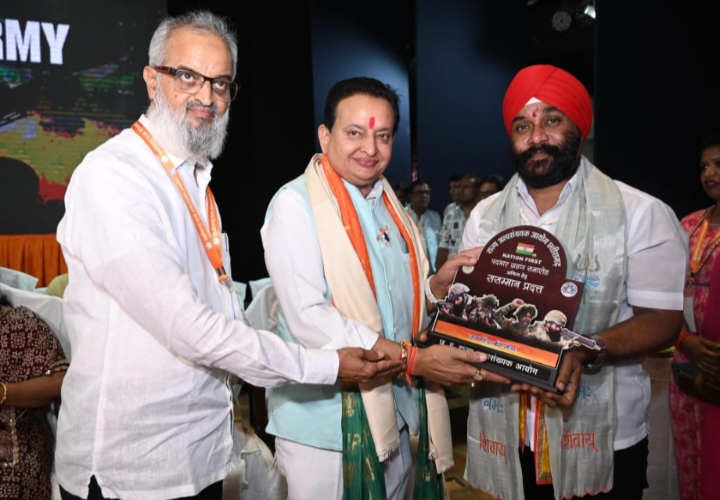 अमरजीत छाबड़ा ने ली अल्पसंख्यक आयोग अध्यक्ष पद की शपथ, विधायक डॉ संपत आअग्रवाल ने दी शुभकामनाएँ