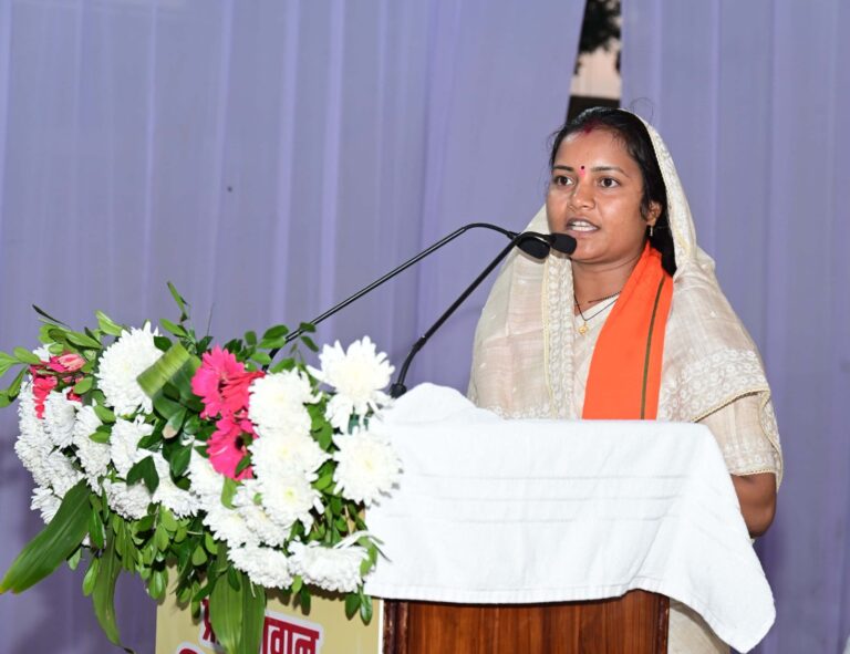 महतारी वंदन योजना की 16वीं किश्त के तहत 648 करोड़ रुपये की सहायता राशि जारी