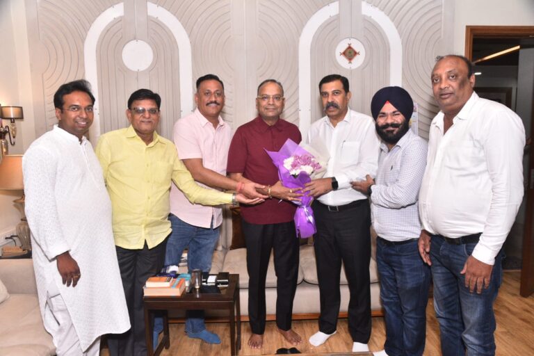 कैट टीम ने विधायक अजय चन्द्राकर से मुलाकर उन्हे जन्मदिन की हार्दिक बधाई एवं शुभकामनांए दी – कैट