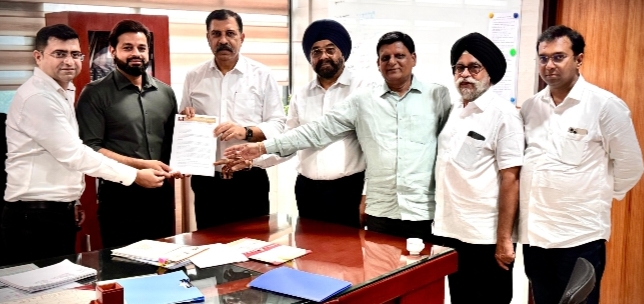 टीम कैट ने पुष्पेंद्र कुमार मीणा, आयुक्त, जीएसटी छत्तीसगढ़ शासन से मुलाकात कर ज्ञापन सौंपा