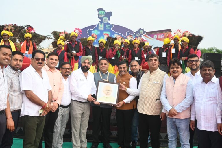 छत्तीसगढ़ राज्य स्थापना दिवस के रजत जयंती पर चेंबर ने प्रधानमंत्री नरेन्द्र मोदी का अभिवादन करते हुए ”जीएसटी 2.0” के लिये आभार व्यक्त किया