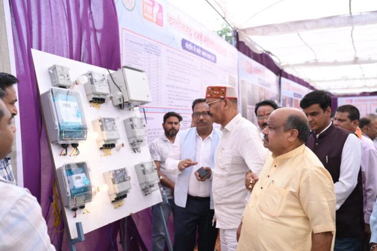 छत्तीसगढ़ रजत महोत्सव 2025-26 में CSPDCL की उपलब्धियों का भव्य प्रदर्शन , छत्तीसगढ़ रजत महोत्सव 2025-26 में विधायक पुरंदर मिश्रा हुए शामिल, CSPDCL की उपलब्धियों की सराहना