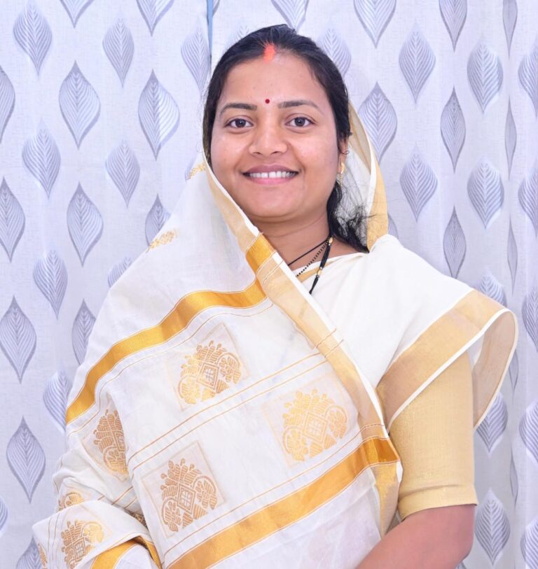 रंगों में घुले प्रेम और सौहार्द का त्योहार है होली: मंत्री लक्ष्मी राजवाड़े ने दी होली की शुभकामनाएँ