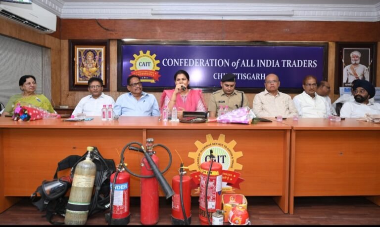 कैट एवं अग्निशमन विभाग के संयुक्त तत्वाधान में अग्नि सुरक्षा एवं रोकथाम कार्यशाला में व्यापारियों आगजनी से बचने उपाय से अवगत हुए – कैट