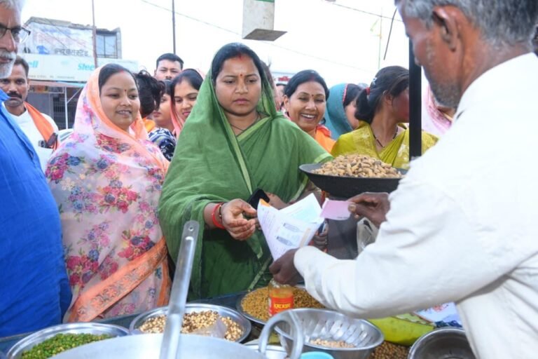 भाजपा की चुनावी सफलता पर प्रदेशभर में उत्सव का माहौल , मंत्री लक्ष्मी राजवाड़े ने सूरजपुर में कार्यकर्ताओं संग मनाया जश्न