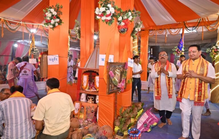 धार्मिक अनुष्ठानों और सेवा कार्यों के साथ मना बसना विधायक डॉ. संपत अग्रवाल का जन्म दिवस