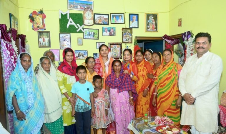 ग्रामीणों के द्वार पहुंच रही सरकार : मंत्री लक्ष्मी राजवाड़े ने घर-घर जाकर सुनीं समस्याएं