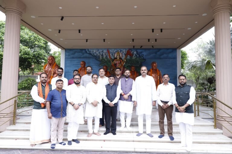 भाजपा प्रदेश कार्यालय में डॉ. श्यामा प्रसाद मुखर्जी की जयंती पर पुष्पांजलि कार्यक्रम आयोजित