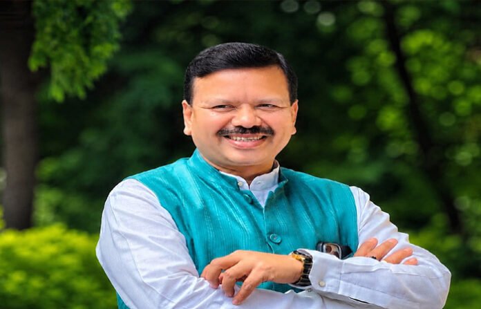 रिफंड पोर्टल शुरू होने के साढ़े 3 साल बाद भी पैसा नहीं लौटाना निवेशकों के साथ धोखा : विनोद चंद्राकर रिफंड पोर्टल शुरू होने के साढ़े 3 साल बाद भी पैसा नहीं लौटाना निवेशकों के साथ धोखा : विनोद चंद्राकर