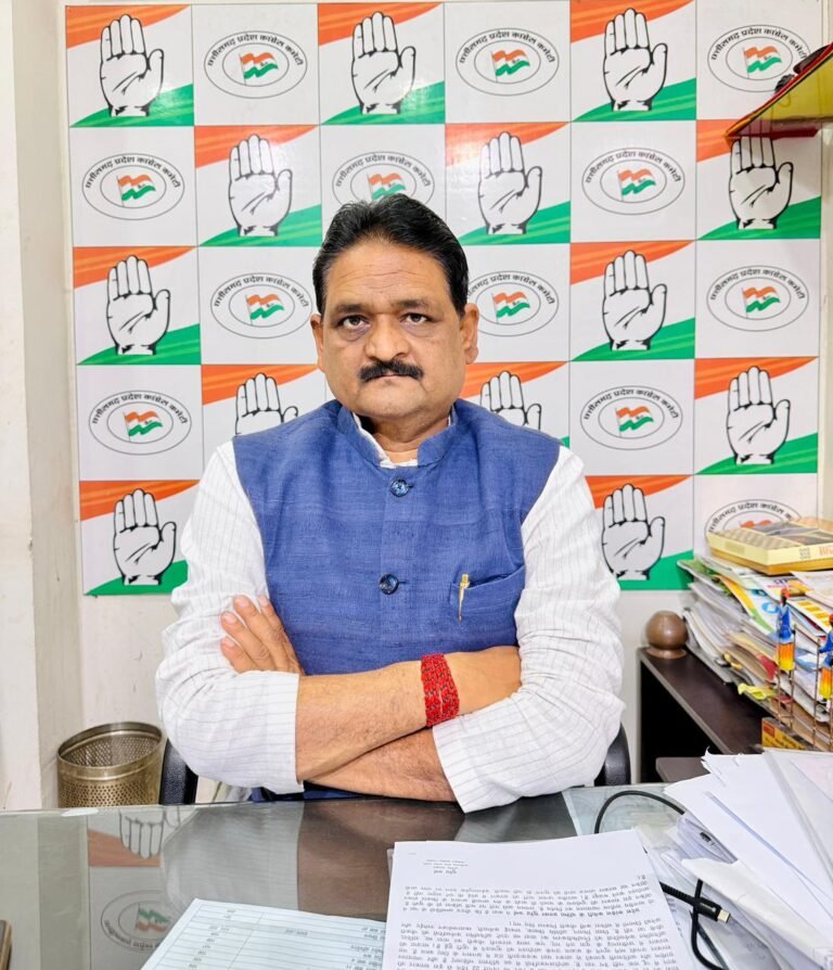 स्कूलों में शिक्षकों की कमी और सुविधाओं के आभाव में पढ़ाई प्रभावित बच्चे आंदोलन को बाध्य - कांग्रेस