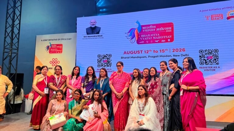 भारतीय व्यापार महोत्सव दिल्ली में छत्तीसगढ़ की उद्यमी महिलाओं का हुआ सम्मान - मधु अरोरा