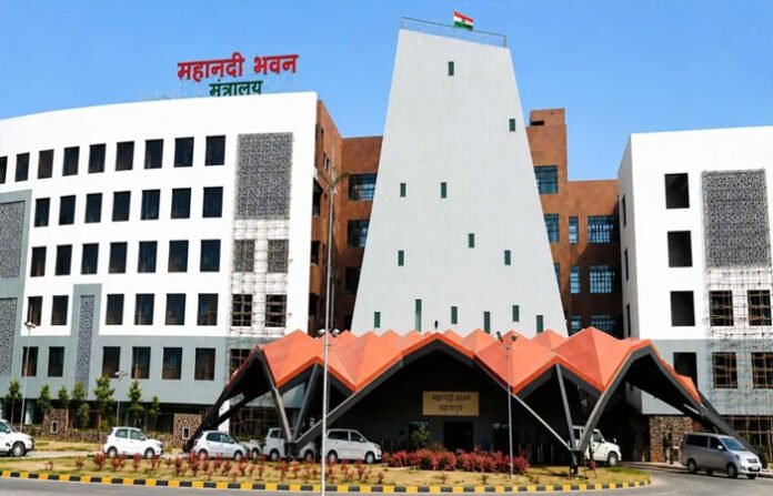 पर्यटन मंडल से लौटे IFS विवेक आचार्य: छत्तीसगढ़ राज्य वन विकास निगम में मिली नई जिम्मेदारी