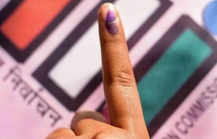 छत्तीसगढ़ में अब ईवीएम से होंगे नगरीय निकाय चुनाव… नियमों में हुआ संशोधन, राजपत्र में अधिसूचना जारी छत्तीसगढ़ में अब ईवीएम से होंगे नगरीय निकाय चुनाव… नियमों में हुआ संशोधन, राजपत्र में अधिसूचना जारी