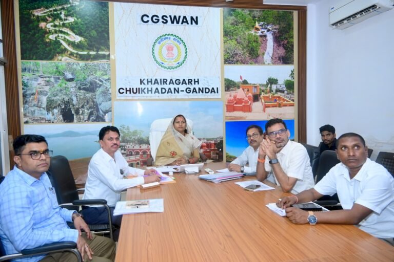 सेवा संकल्प अभियान और राष्ट्रीय पोषण माह की गतिविधियों की मंत्री लक्ष्मी राजवाड़े ने की समीक्षा