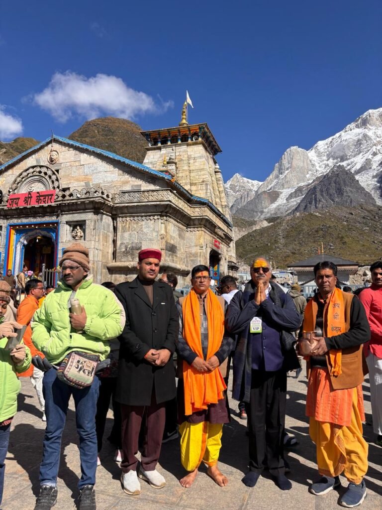 केदारनाथ-बद्रीनाथ में बृजमोहन अग्रवाल ने की पूजा-अर्चना, तीर्थस्थलों के विकास और सुरक्षा पर हुई चर्चा