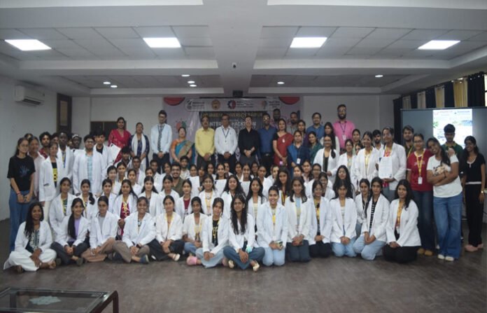 अंजनेया विश्वविद्यालय के विज्ञान संकाय ने कौशल-आधारित शिक्षा में रचा नया मानक अंजनेया विश्वविद्यालय के विज्ञान संकाय ने कौशल-आधारित शिक्षा में रचा नया मानक