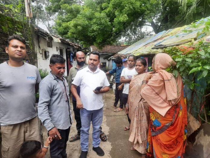 सड़क के ऊपर सड़क निर्माण का विरोध, कांग्रेस ने उठाया जलभराव का मुद्दा