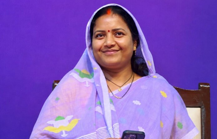 मंत्री लक्ष्मी राजवाड़े के प्रयासों से भटगांव विधानसभा को बड़ी सौगात, बुंदिया और बड़सरा में खुलेंगे नए धान उपार्जन केंद्र
