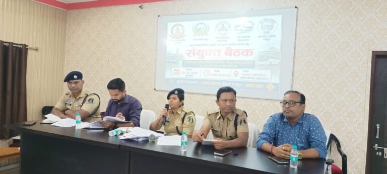 रायपुर में बस संचालकों पर ट्रैफिक पुलिस का शिकंजा, मनमानी जगह बस रोकी तो नपेगा ड्राइवर!