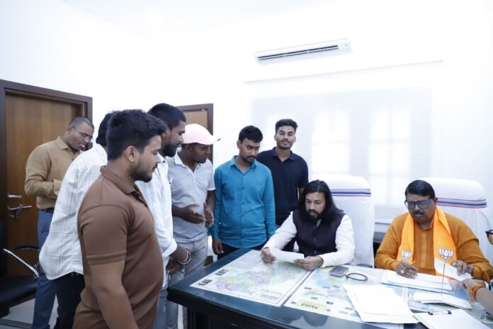 भाजपा प्रदेश कार्यालय के ‘सहयोग केंद्र’ में कैबिनेट मंत्री गुरु खुशवंत साहेब ने किया संवाद