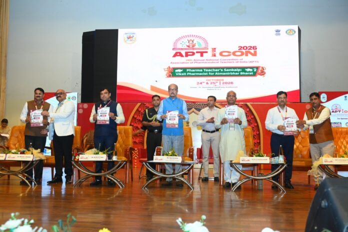 दवाएं सस्ती हों, ग्रामीणों तक पहुंचे इलाज, नकली दवाओं पर लगे रोक -राज्यपाल डेका