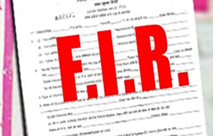 डिप्टी कलेक्टर पर दहेज प्रताड़ना का आरोप: पत्नी ने महिला थाने में दर्ज कराई FIR डिप्टी कलेक्टर पर दहेज प्रताड़ना का आरोप: पत्नी ने महिला थाने में दर्ज कराई FIR