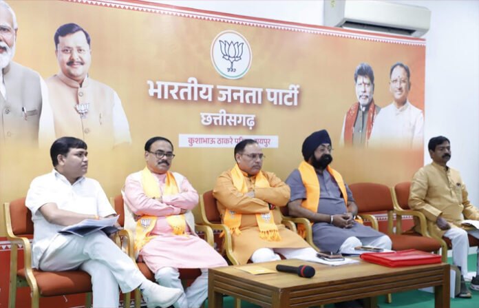 नगरीय निकाय चुनाव में प्रचंड जीत हमारा लक्ष्य : कर्मवीर सिंह नगरीय निकाय चुनाव में प्रचंड जीत हमारा लक्ष्य : कर्मवीर सिंह