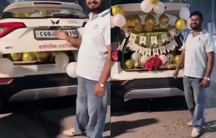 नायब तहसीलदार के बर्थडे सेलिब्रेशन का वीडियो वायरल, बीच सड़क पर केक काटने और रील बनाने के मामले में केस दर्ज नायब तहसीलदार के बर्थडे सेलिब्रेशन का वीडियो वायरल, बीच सड़क पर केक काटने और रील बनाने के मामले में केस दर्ज